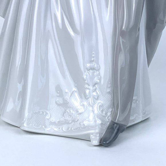 NAO By Lladró “An Unforgettable Dance” Wedding Figurine #1247 - Picture 13 of 16